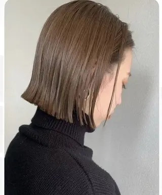 ショート カラー ノボリ モネ ／ Lomaliaのヘアスタイル