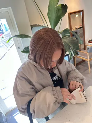 ショート カラー HANAME 原宿美容室のヘアスタイル