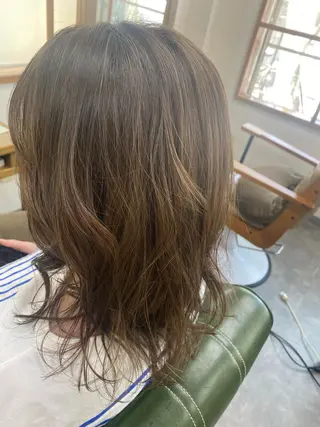 セミロング 永沼 真依のヘアスタイル