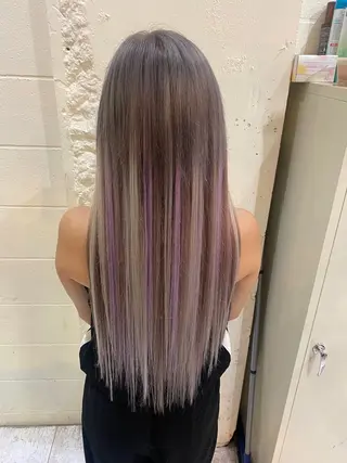 ロング カラー 佐伯 りょうのヘアスタイル