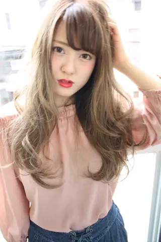 ミディアム カラー パーマ tuuli トゥーリのヘアスタイル