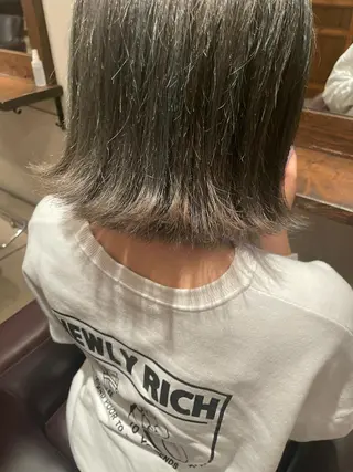 ミディアム カラー 鎌田 愛のヘアスタイル