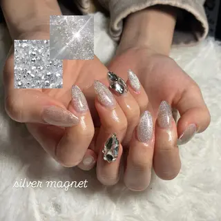 ネイル Nailsalon Ri___のネイルデザイン
