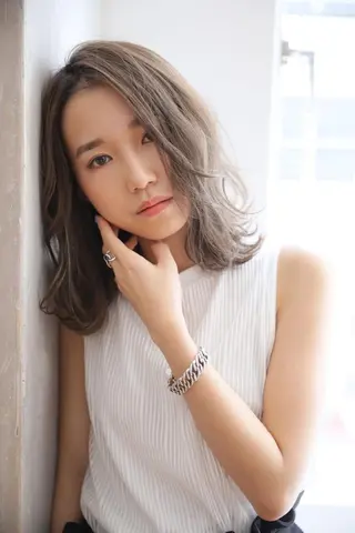 ミディアム カラー newi 京橋 【yuuki】のヘアスタイル