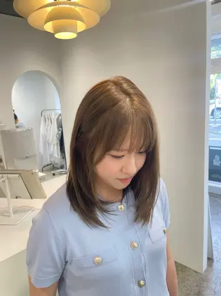 ミディアム カラー H I ＮＡのヘアスタイル