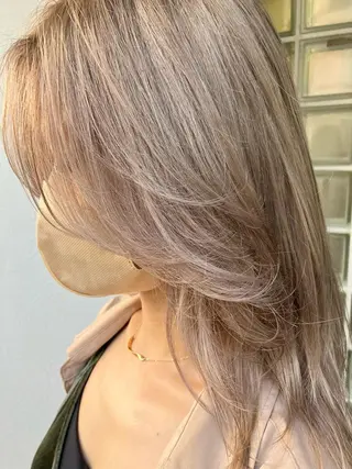 カラー fumikaブリーチ /デザインのヘアスタイル