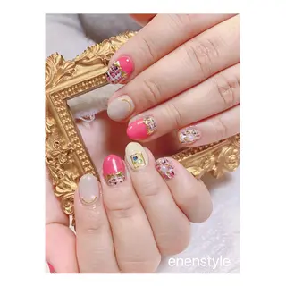 ショート ネイル 👑enen style👑のネイルデザイン