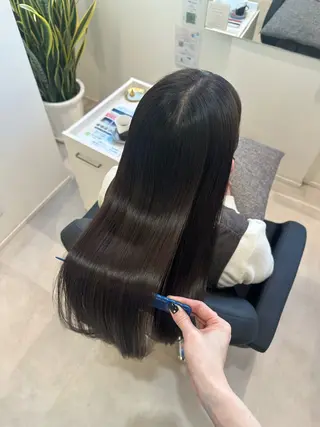 ロング Emuest心斎橋 SAKIのヘアスタイル