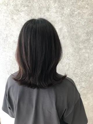 ミディアム 飛田 由貴のヘアスタイル