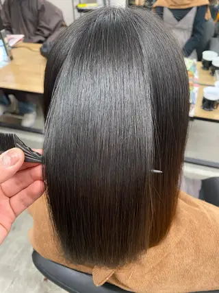 セミロング 髪質改善/艶髪 ミトモリシュウトのヘアスタイル