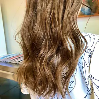 ロング 鶴﨑 美優亜のヘアスタイル