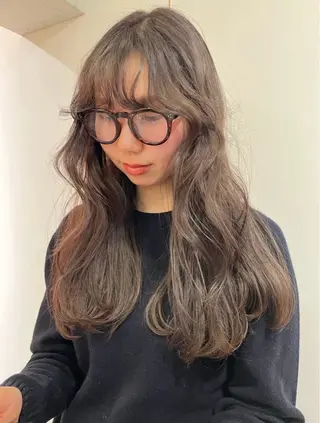ロング カラー オリーブ🎶アッシュ グレージュちひろ🧸のヘアスタイル