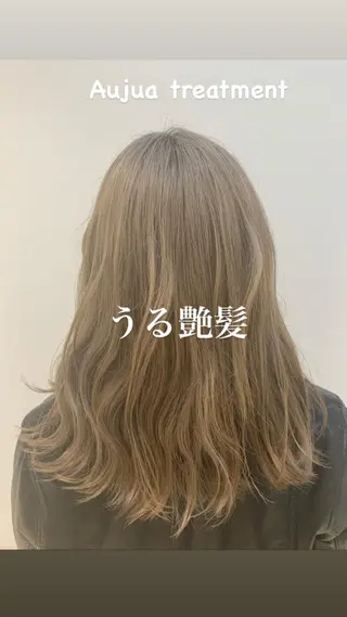 セミロング 🐺ウルフ× ハイトーン🐺MOEのヘアスタイル