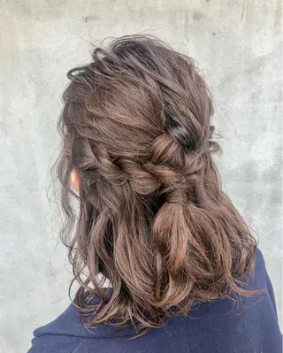 ミディアム ヘアアレンジ 佐藤 美聡のヘアスタイル