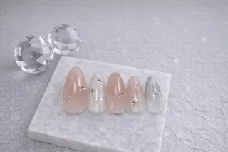 ネイル 南森町rebest 💅nailのネイルデザイン