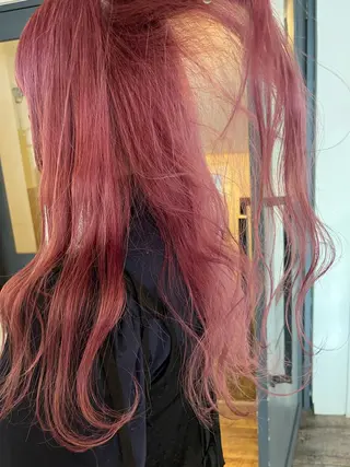 ロング カラー パーマ ヘアアレンジ メンズ キッズ ネイル マツエク・マツパ アイブロウ ウルフレイヤーカット /チヒロのヘアスタイル