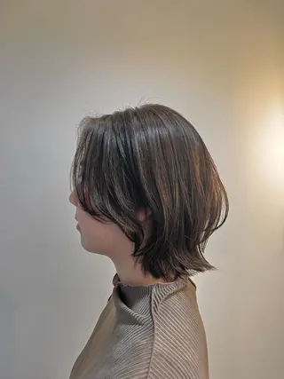 ショート カラー よこもり あいのヘアスタイル