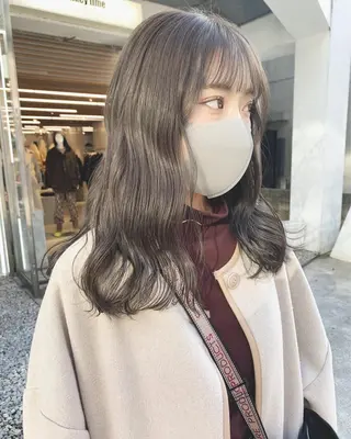 セミロング カラー パーマ ヘアアレンジ メンズ キッズ ネイル マツエク・マツパ ハイトーンボブ 前田 表参道　グレージュのヘアスタイル