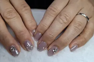 ネイル KURONOSUHAIRDESIGN所属・岡林 えりのネイルデザイン