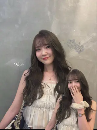 ロング NENE💖ブリーチ 無しダブルカラーのヘアスタイル