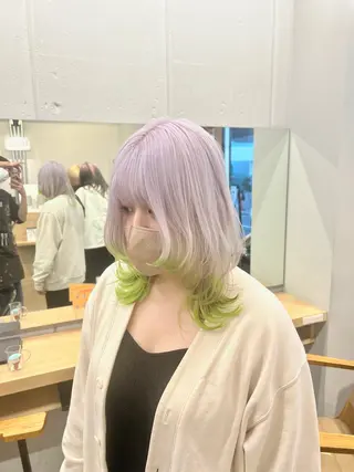 ミディアム カラー ブリーチ毛の縮毛矯正 ハイトーン/岡本智樹のヘアスタイル