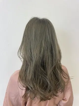 カラー 中川 秀明のヘアスタイル