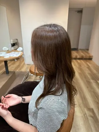 ロング 梅本 夢香のヘアスタイル