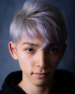 ショート カラー 松尾 泰伸のヘアスタイル