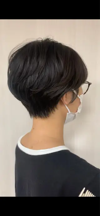ショート ウスイマイコ カット/ケアカラーのヘアスタイル