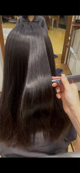 ロング 透明感カラー人気 ナンバーワンMIYUのヘアスタイル