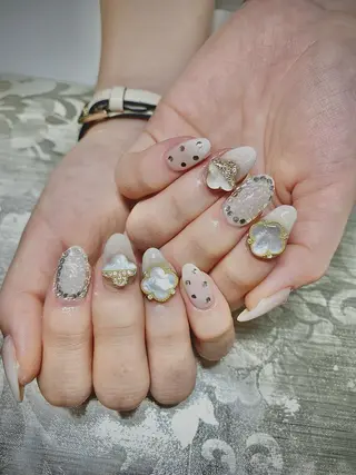 ネイル I-nailロング /ワンホン/キラキラのネイルデザイン