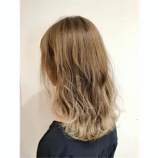 セミロング 松村 未央のヘアスタイル
