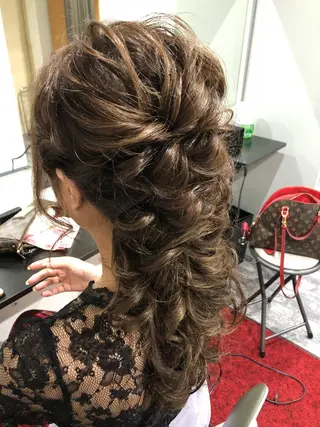 セミロング ヘアアレンジ 田中 佐枝子のヘアスタイル