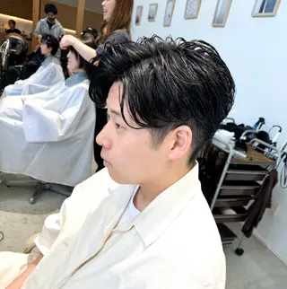 ショート パーマ メンズ 服部 雄輝のヘアスタイル
