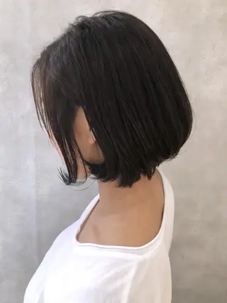 ショート カラー MOU namba ムウナンバのヘアスタイル