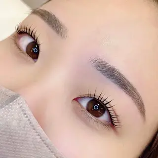 マツエク・マツパ ホワイトラッシュ 北本の眉毛・アイブロウイメージ