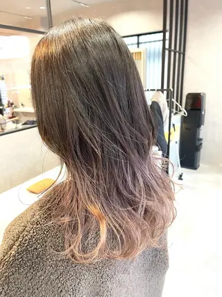 セミロング カラー 一ノ瀬 暁のヘアスタイル