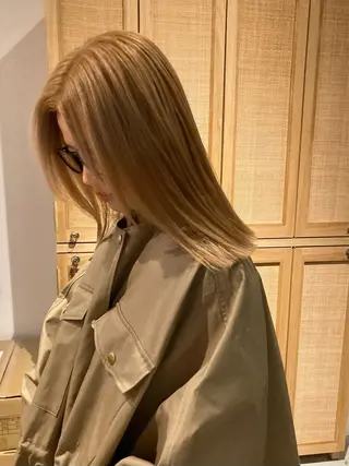 ミディアム カラー カワサキ カエデのヘアスタイル