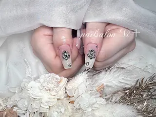 ネイル ✨Nailsalon Vi+✨のネイルデザイン