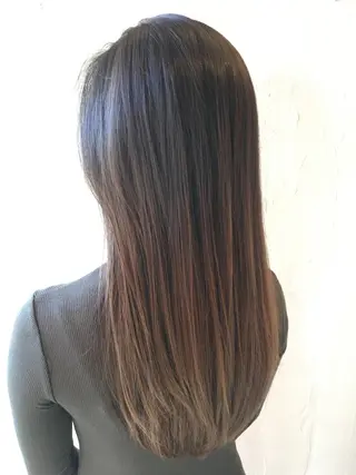 ロング 髪質改善縮毛矯正 専門店のヘアスタイル