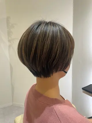 ショート 室川 花菜のヘアスタイル