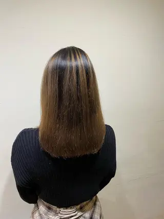 セミロング カラー 三戸 修平のヘアスタイル