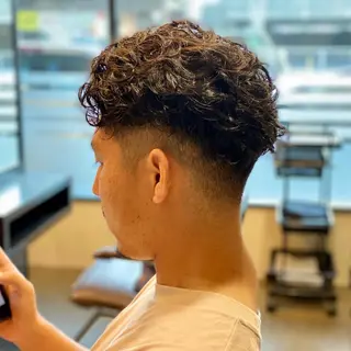 パーマ メンズ 宮城 将大のヘアスタイル