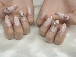 ネイル 魚谷 日菜のネイルデザイン