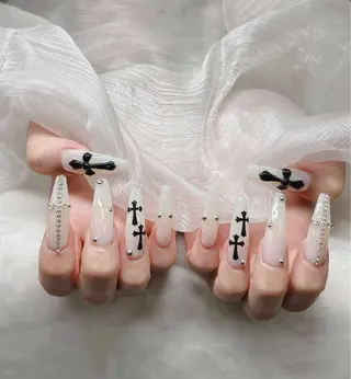 ネイル Lee Nailsのネイルデザイン