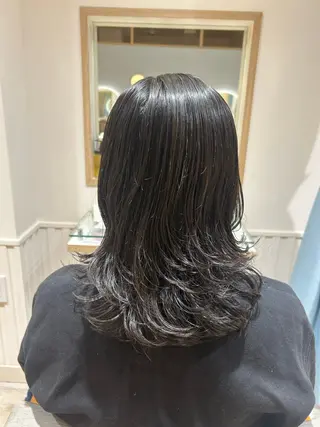 セミロング パーマ 大川 夏実のヘアスタイル