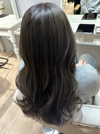 ロング Maki /透明感カラーのヘアスタイル