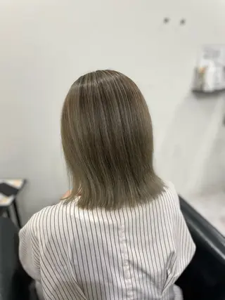 ミディアム カラー ブリーチカラー 🎀ヒナ/トモカ🎀のヘアスタイル