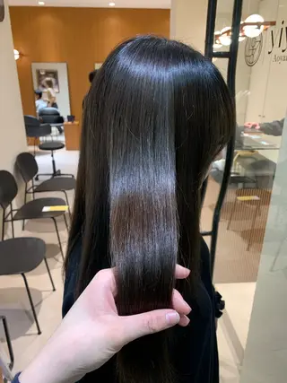 セミロング yiye shioriのヘアスタイル