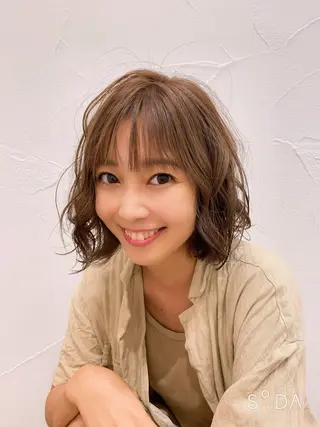 ミディアム カラー ヘアアレンジ ミドウチ アヤカのヘアスタイル